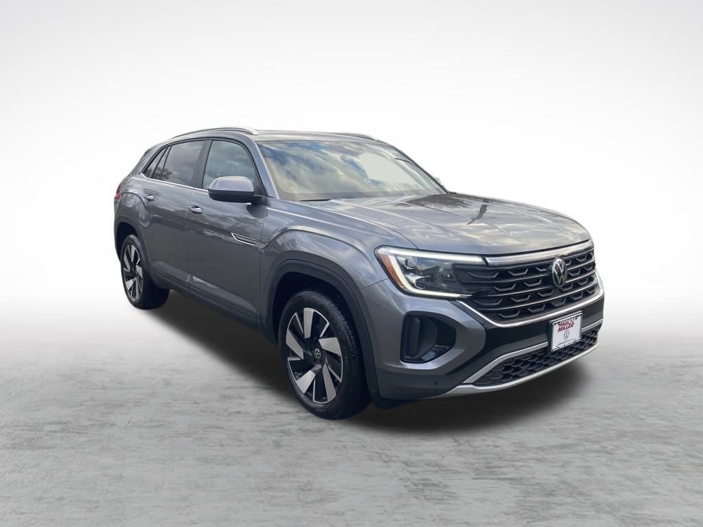 New 2025 Volkswagen Atlas Cross Sport 2.0T SE w/Technology SUV