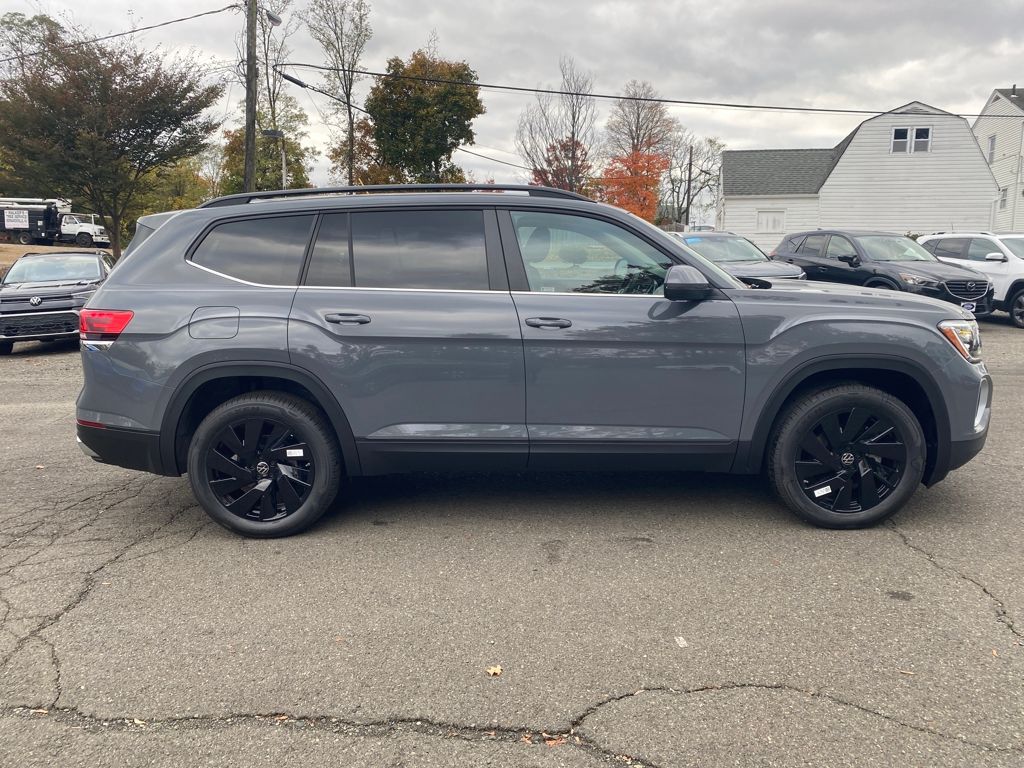 2026 Volkswagen Atlas SE Technology photo 3