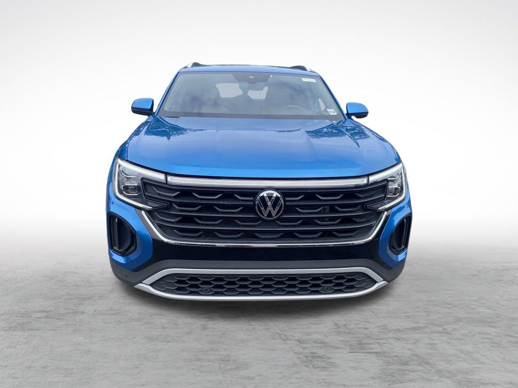 2024 Volkswagen Atlas Cross Sport SE Technology photo 2