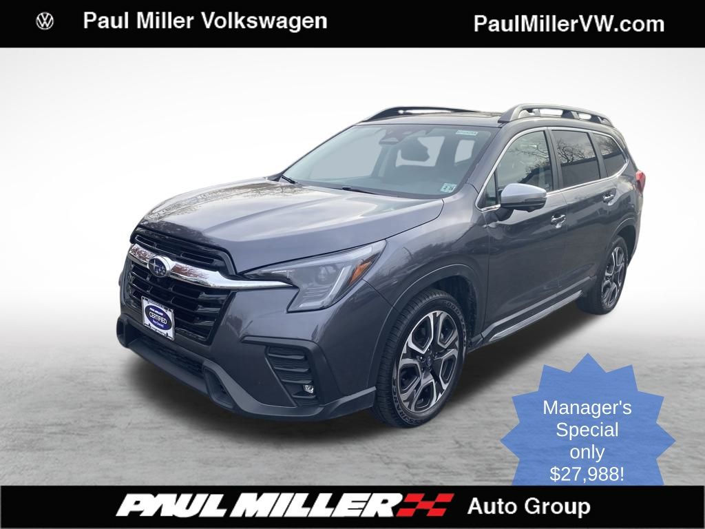 2023 Subaru Ascent Limited's photo