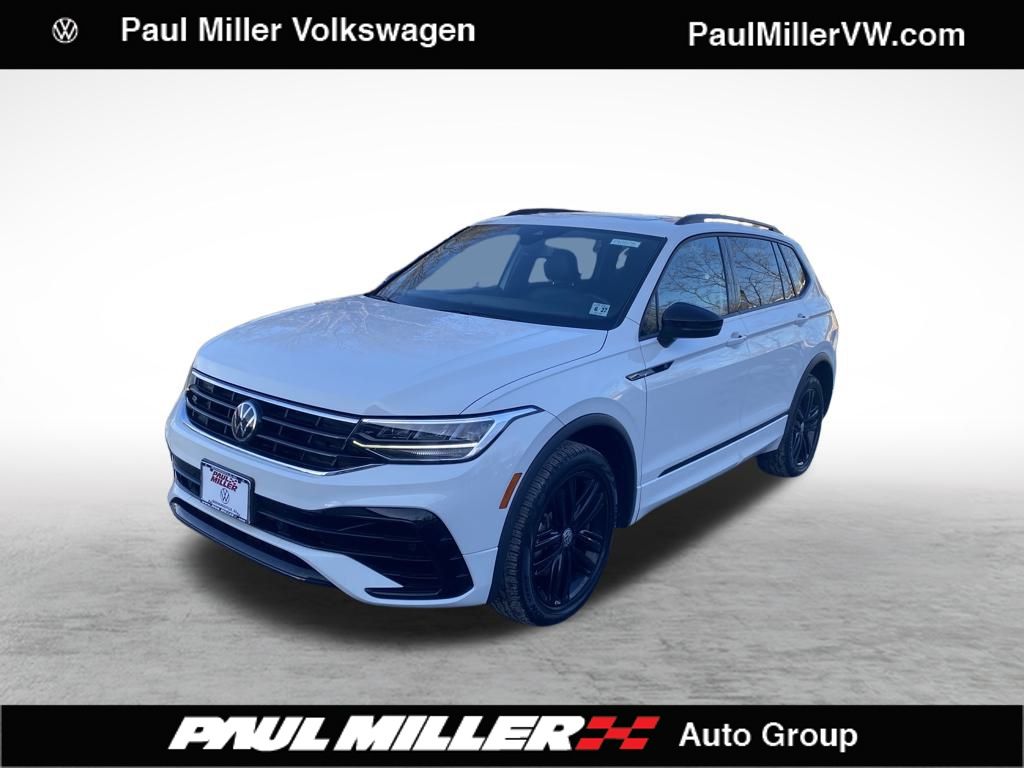 2022 Volkswagen Tiguan SE R-LINE BLACK