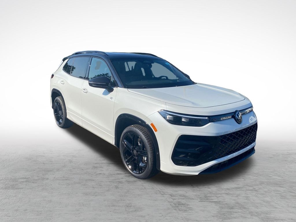 New 2026 Volkswagen Tiguan 2.0T SE R-Line Black SUV