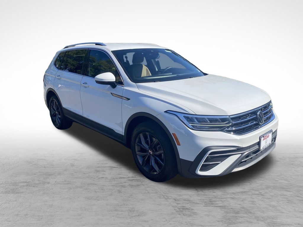 2022 Volkswagen Tiguan SE photo 3