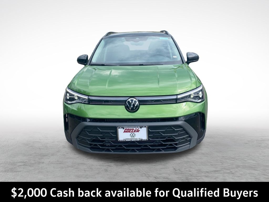New 2026 Volkswagen Taos 1.5T SE Black SUV