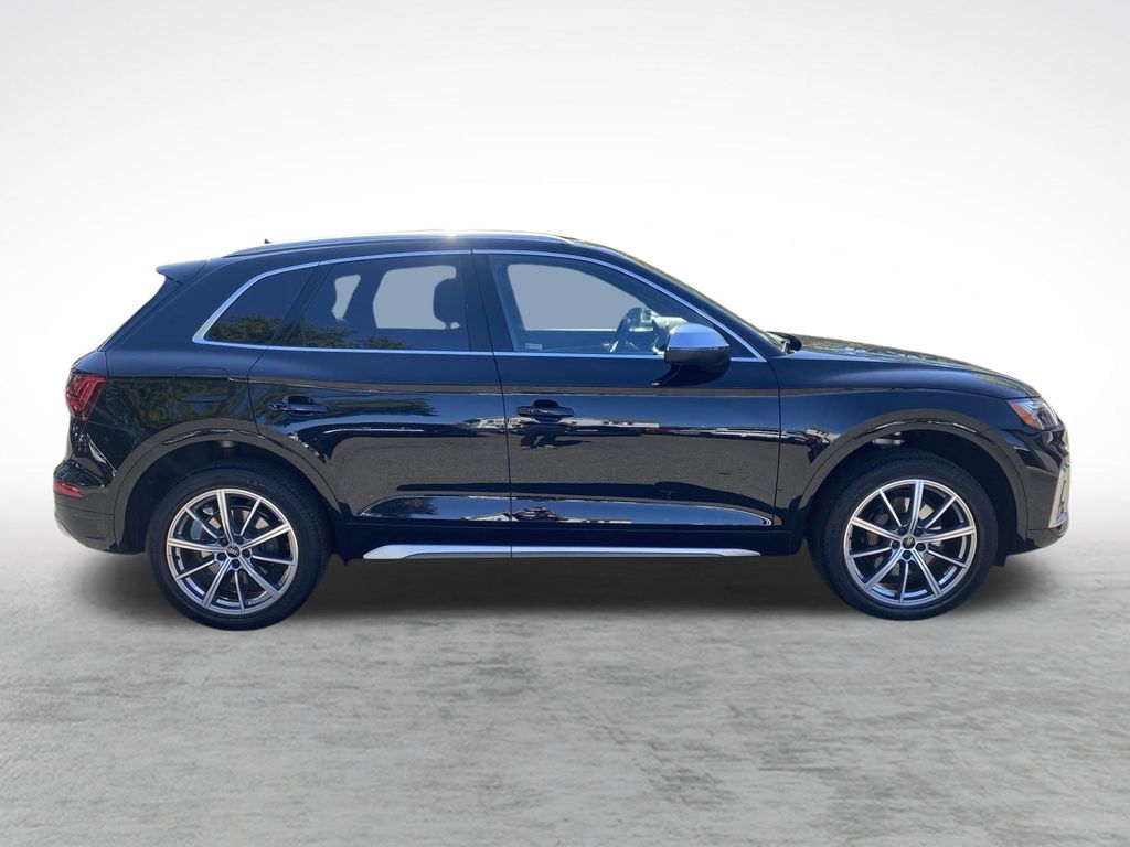 2024 Audi SQ5 Premium Plus photo 2