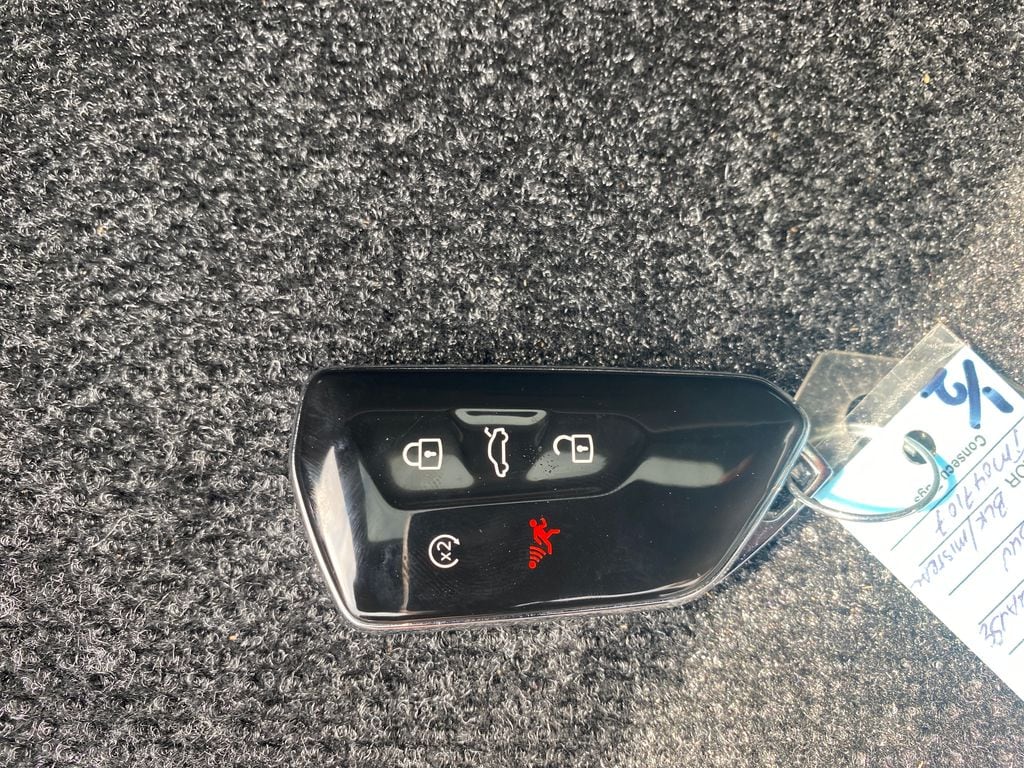 2026 Volkswagen Tiguan SE - Photo 26