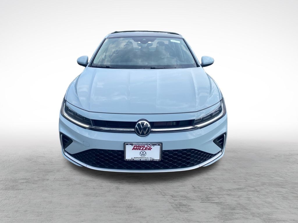 Certified 2025 Volkswagen Jetta 1.5T SE Sedan