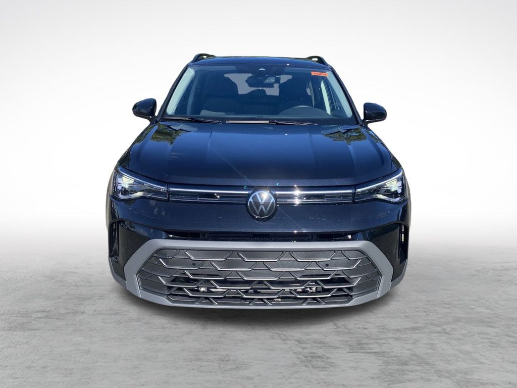 2025 Volkswagen Taos SE photo 2