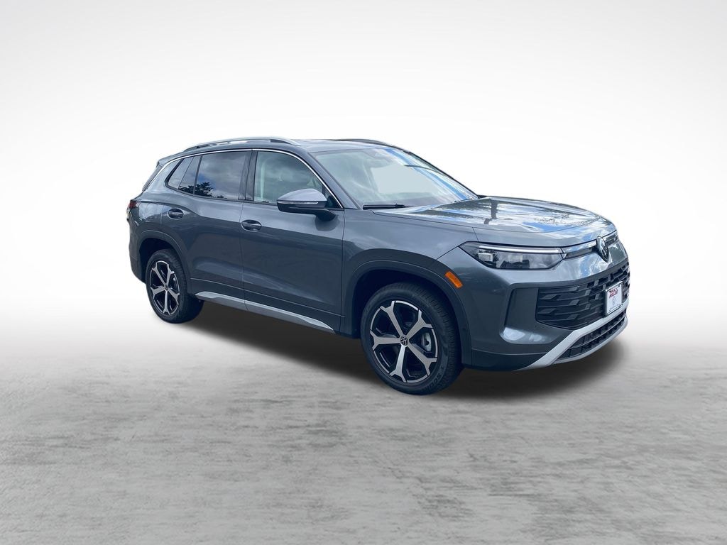 New 2026 Volkswagen Tiguan SE SUV