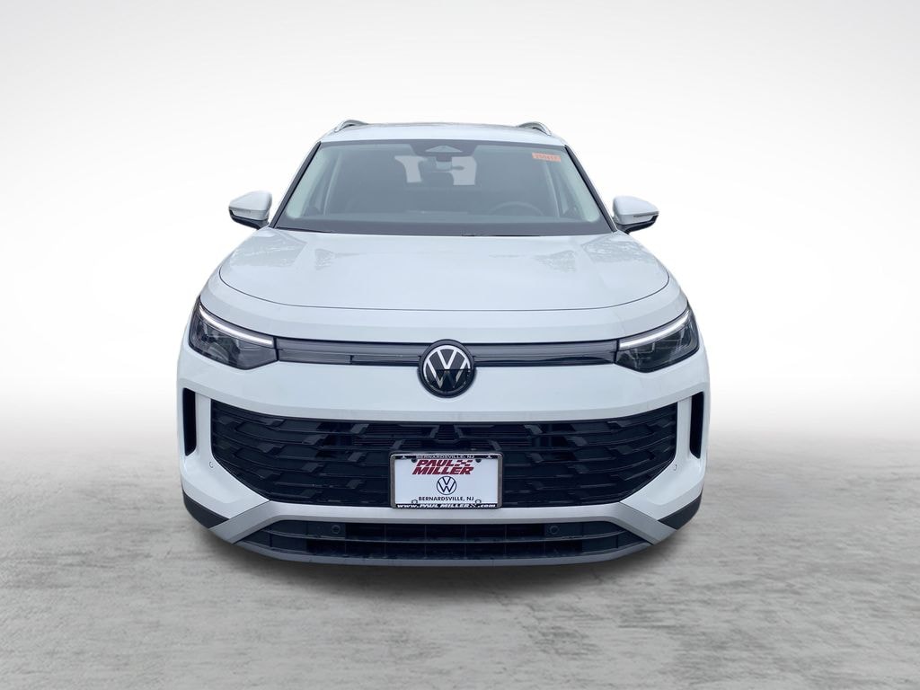 New 2025 Volkswagen Tiguan 2.0T SE SUV