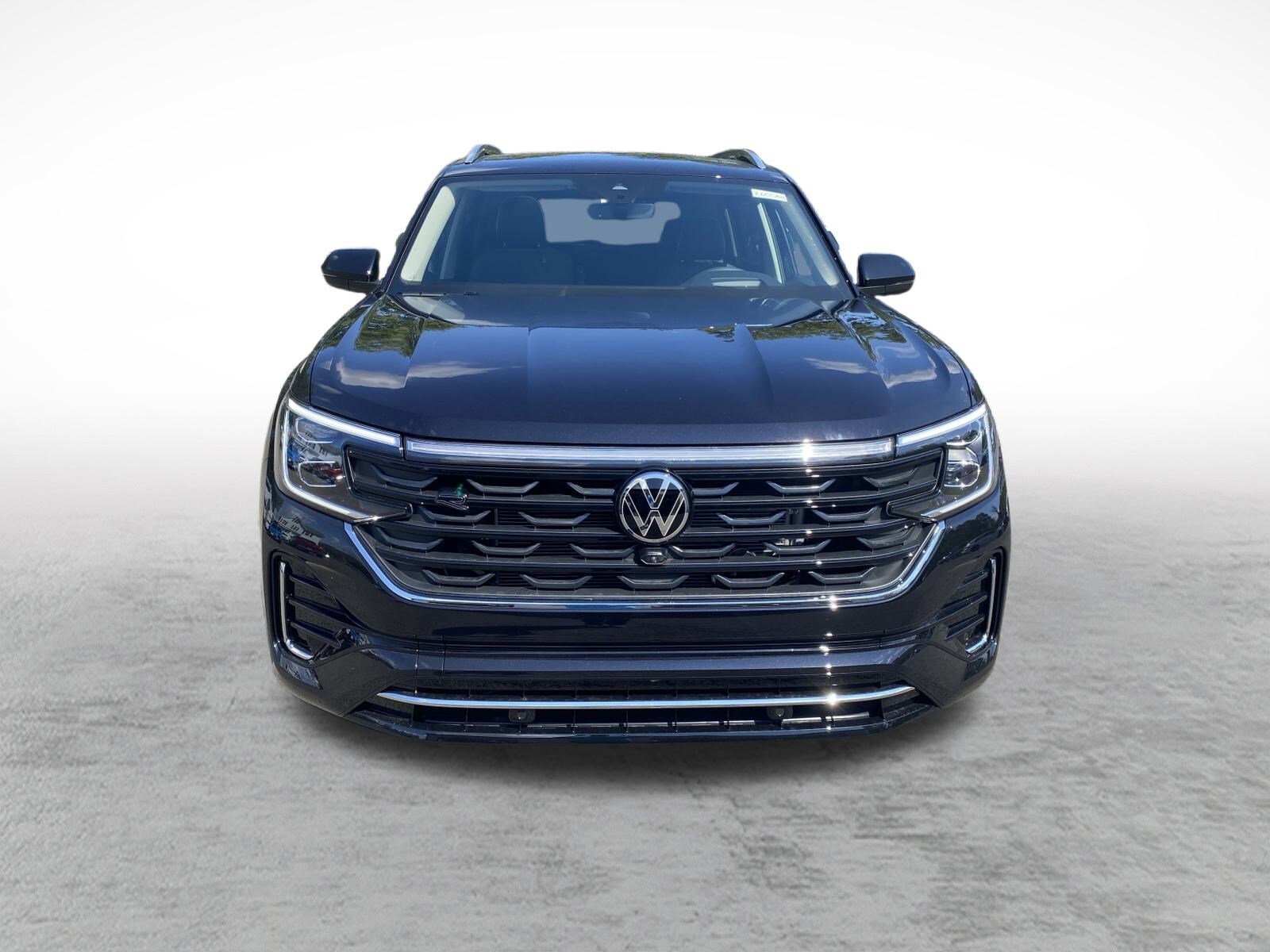 2026 Volkswagen Atlas SEL Premium R-Line photo 2