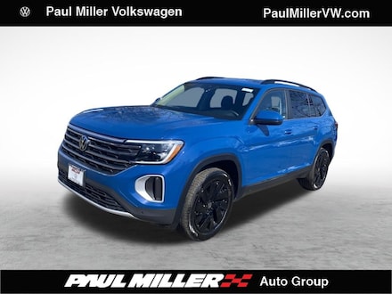 2025 Volkswagen Atlas 2.0T SE w/Technology SUV
