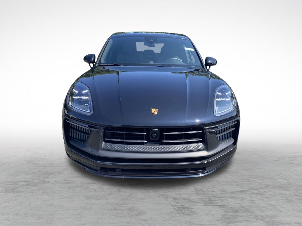2023 Porsche Macan GTS photo 2