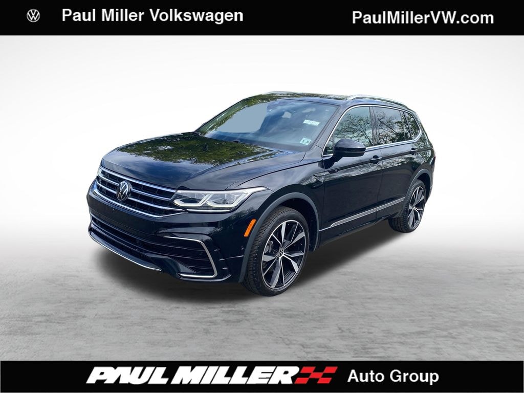 Certified 2023 Volkswagen Tiguan 2.0T SEL R-Line SUV