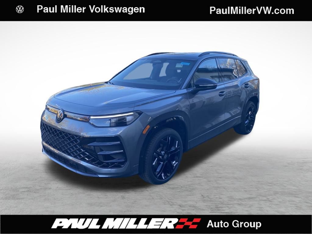 2026 Volkswagen Tiguan SE R-LINE BLACK's photo