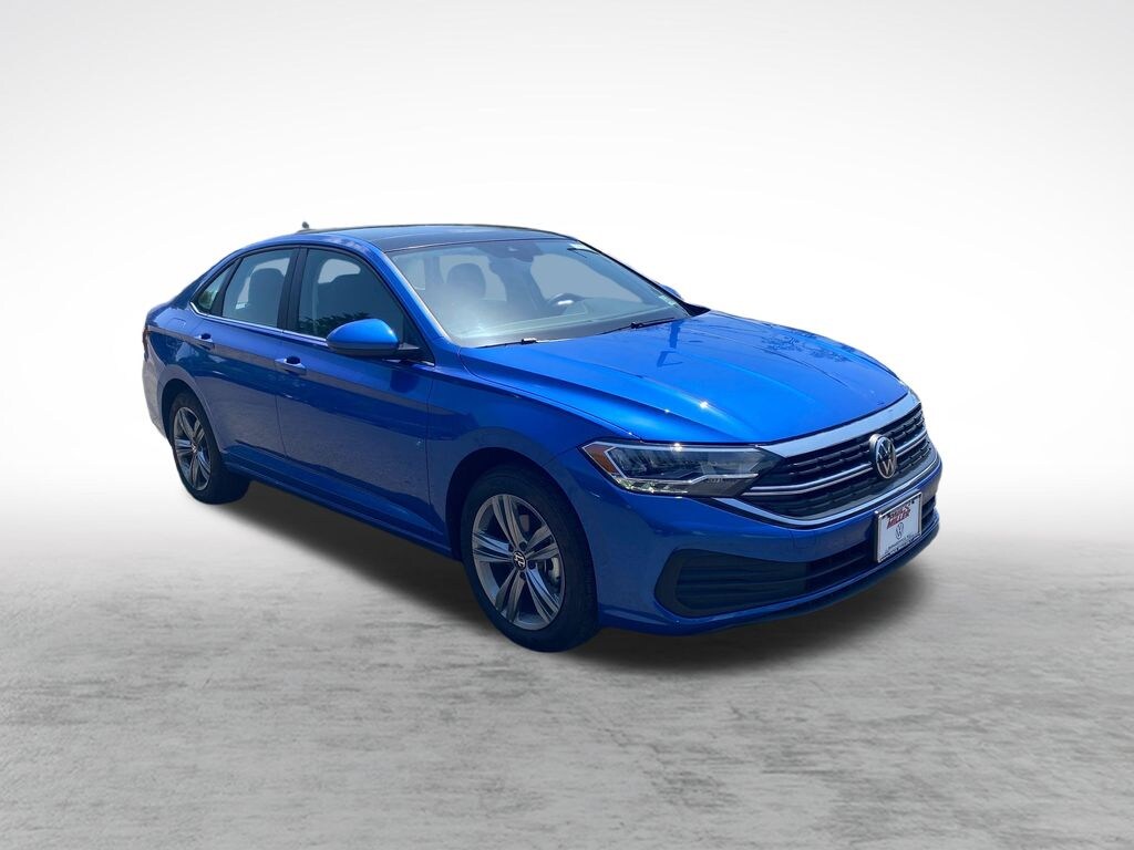 Used 2024 Volkswagen Jetta 1.5T SE Sedan