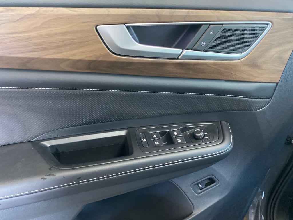 2026 Volkswagen Atlas SE w/Tech - Photo 10