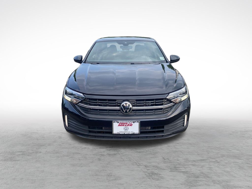 3VWAM7BU7RM079983