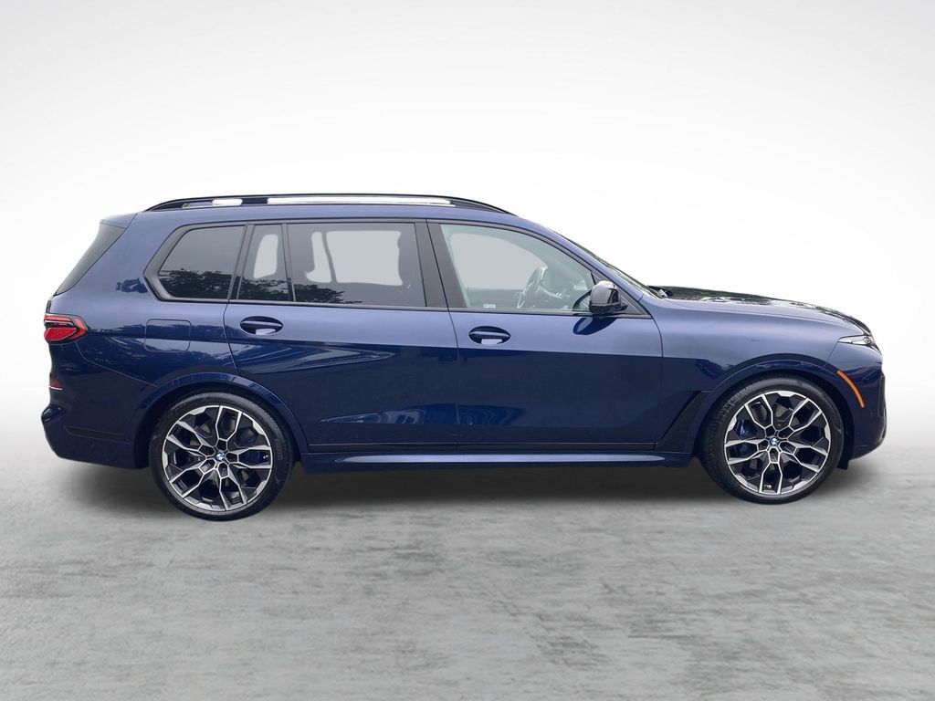 2025 Bmw X7 M60i photo 4