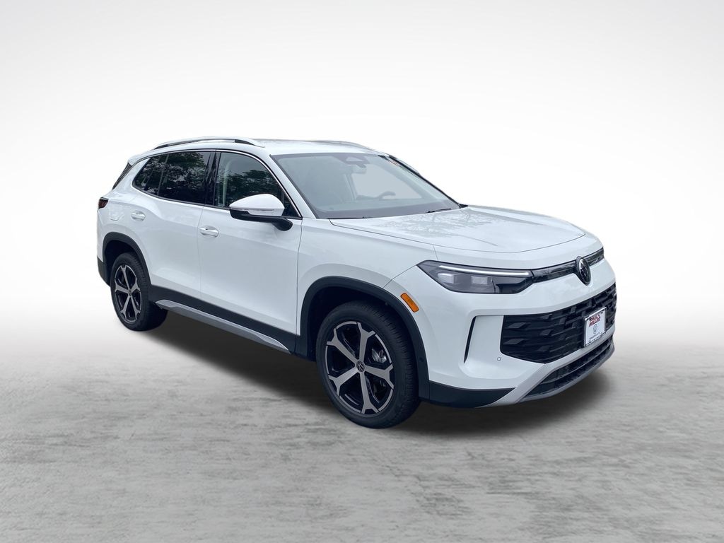 New 2025 Volkswagen Tiguan 2.0T SE SUV