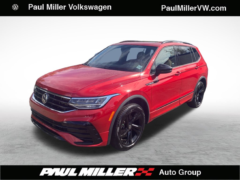2024 Volkswagen Tiguan SE R-LINE BLACK