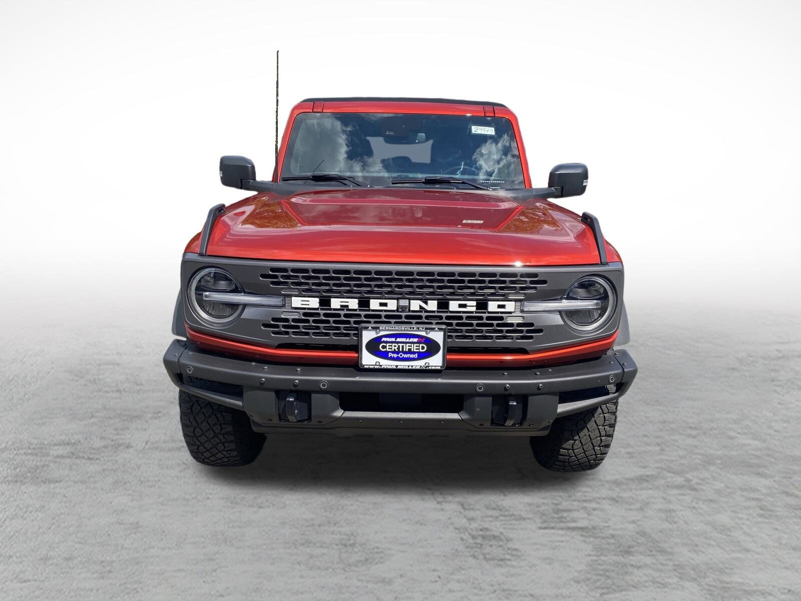 2022 Ford Bronco Badlands photo 2