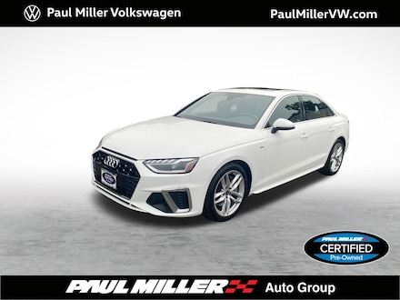 2022 Audi A4 45 S line Premium Sedan