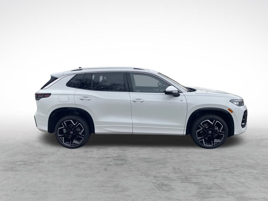 New 2026 Volkswagen Tiguan 2.0T SEL R-Line Turbo SUV