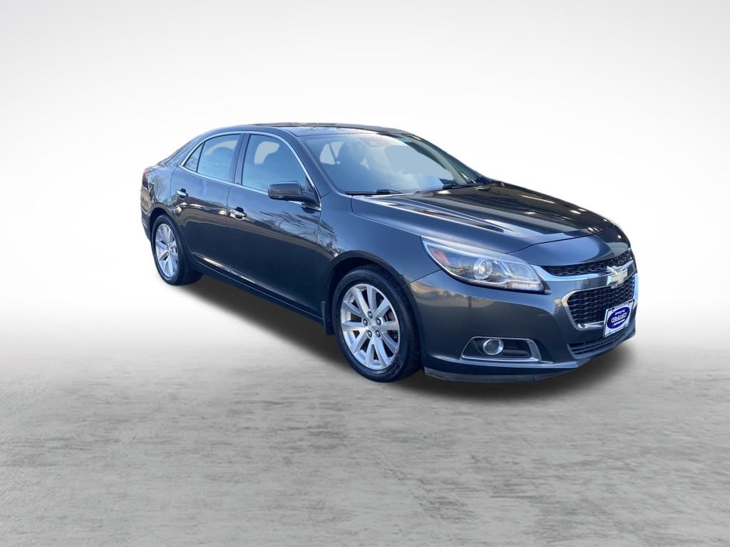 2015 Chevrolet Malibu LTZ photo 3