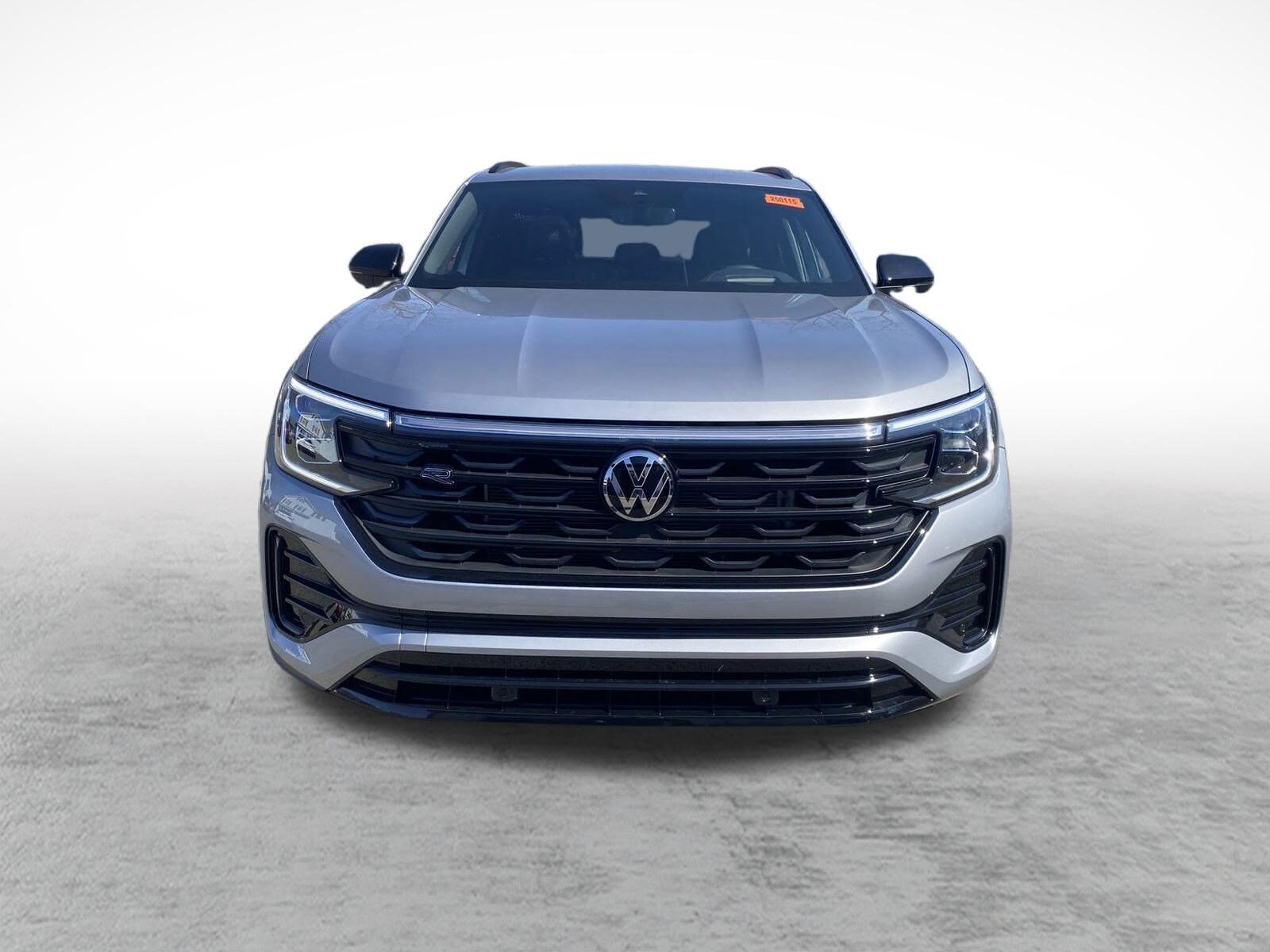 2025 Volkswagen Atlas Cross Sport SEL R-Line photo 2