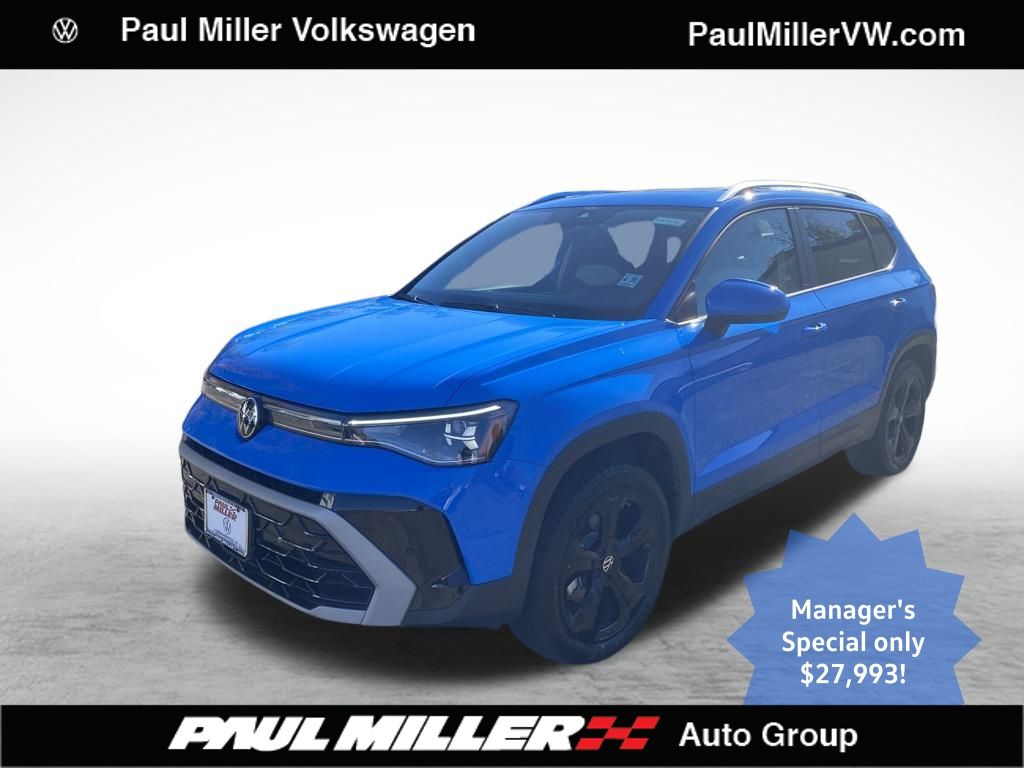 2025 Volkswagen Taos SEL's photo