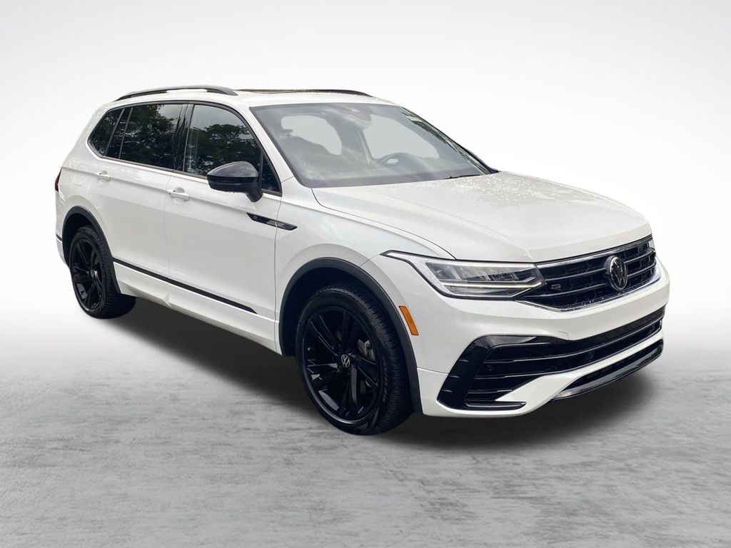 2023 Volkswagen Tiguan SE R-Line Black photo 3