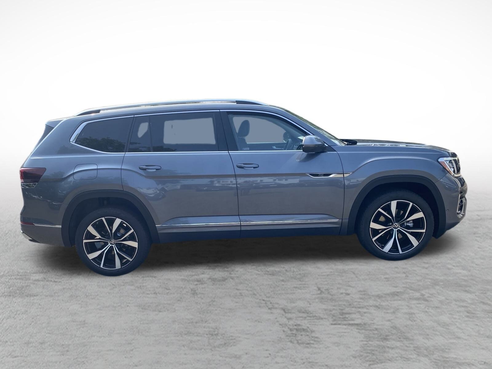 2025 Volkswagen Atlas SEL Premium R-Line photo 4