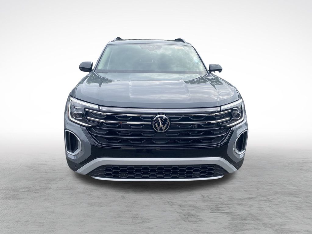 2025 Volkswagen Atlas Peak Edition SE photo 2