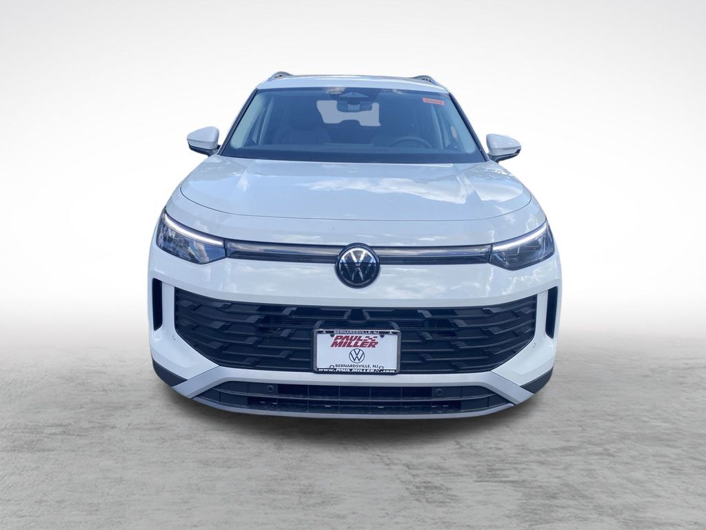 2025 Volkswagen Tiguan S photo 2