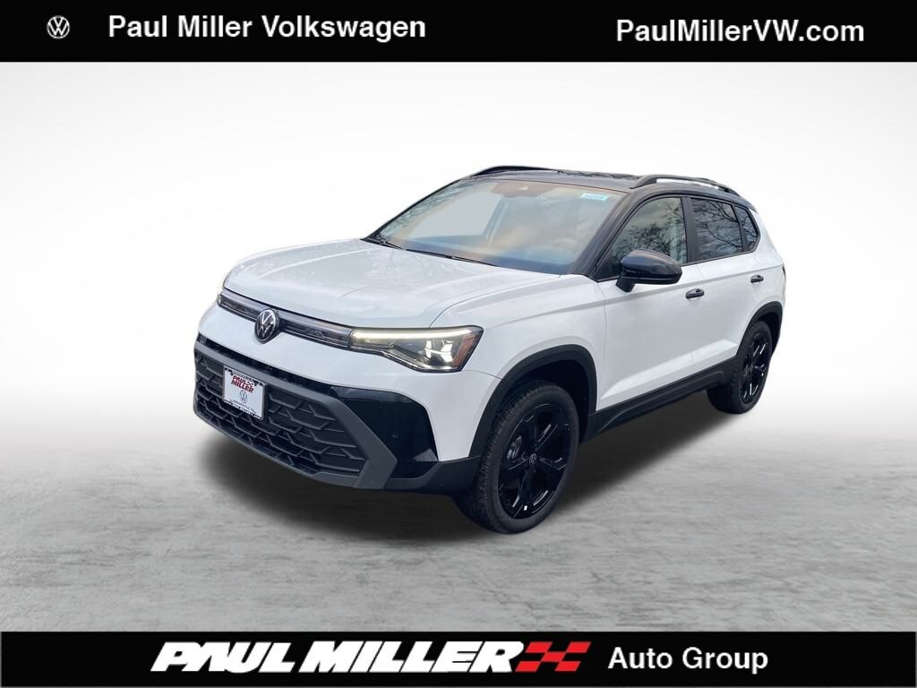 New 2026 Volkswagen Taos 1.5T SE Black SUV