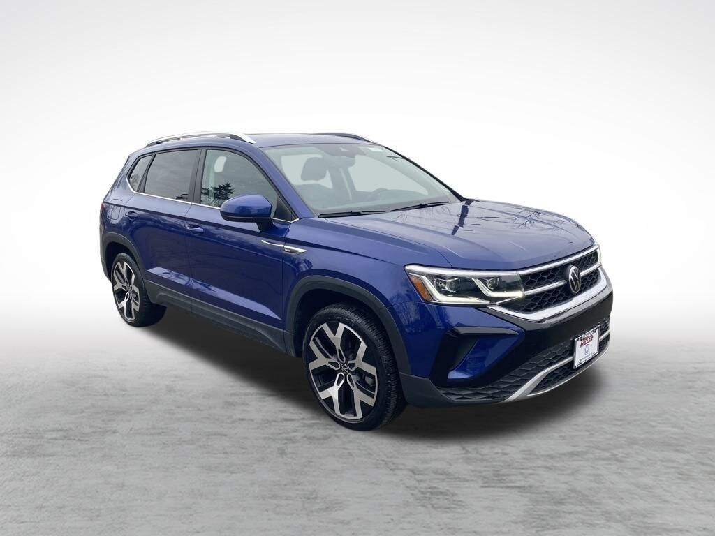 Used 2022 Volkswagen Taos 1.5T SEL 4MOTION SUV