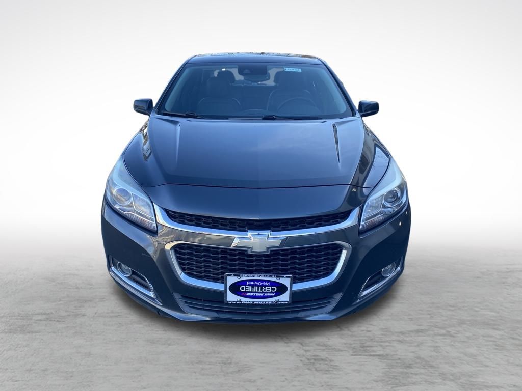 2015 Chevrolet Malibu LTZ photo 2