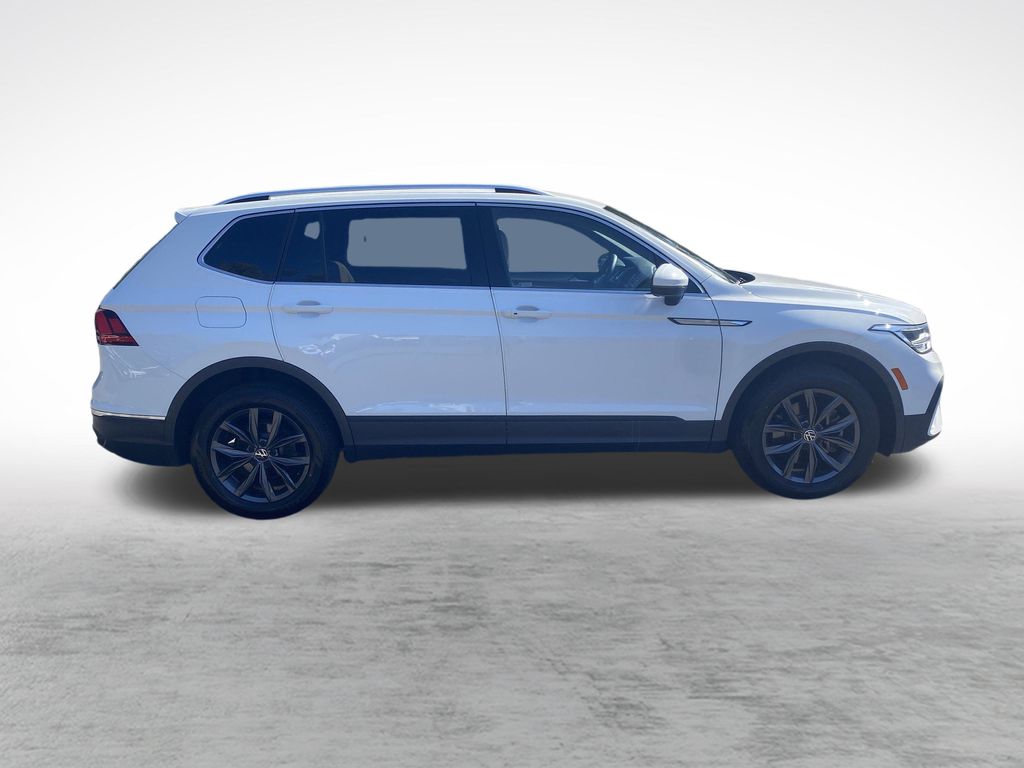 2022 Volkswagen Tiguan SE photo 4