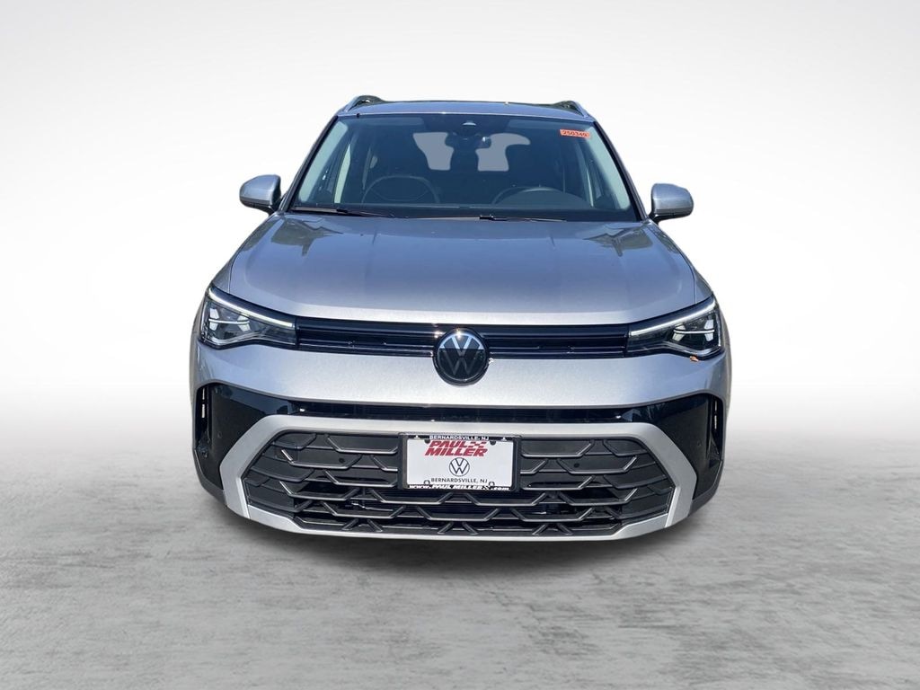 New 2025 Volkswagen Taos 1.5T SE SUV