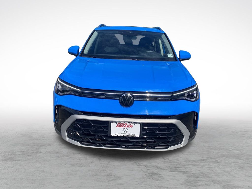 2025 Volkswagen Taos SEL photo 2