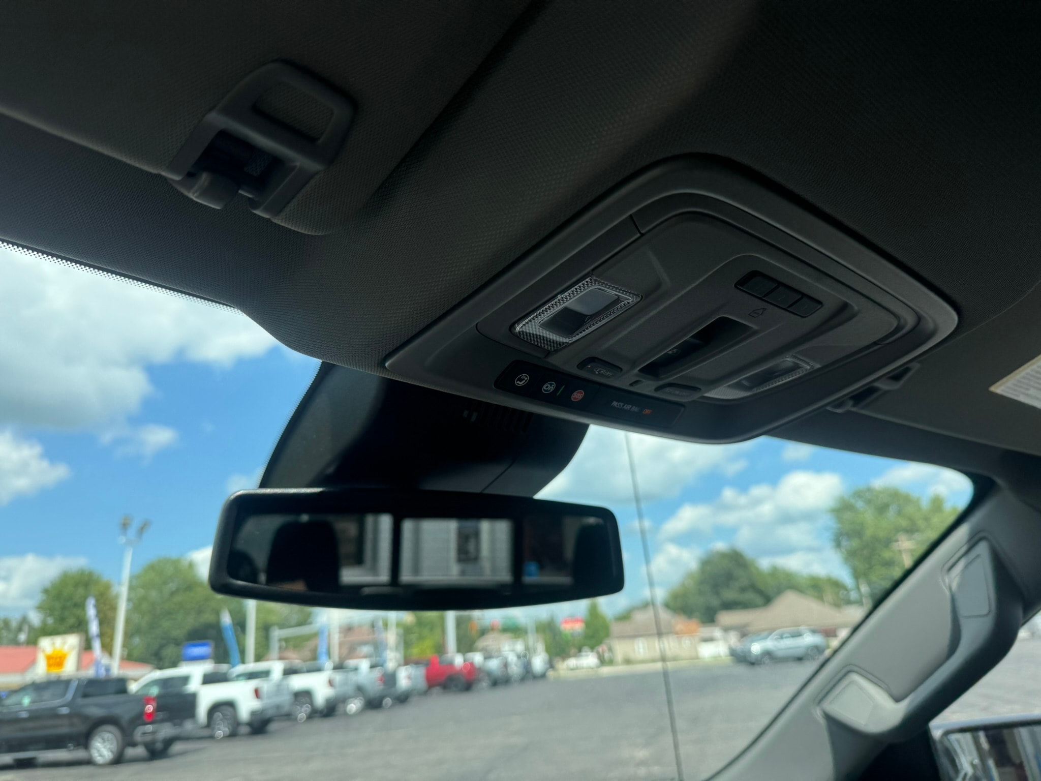 2026 GMC Sierra 1500 SLT - Photo 16
