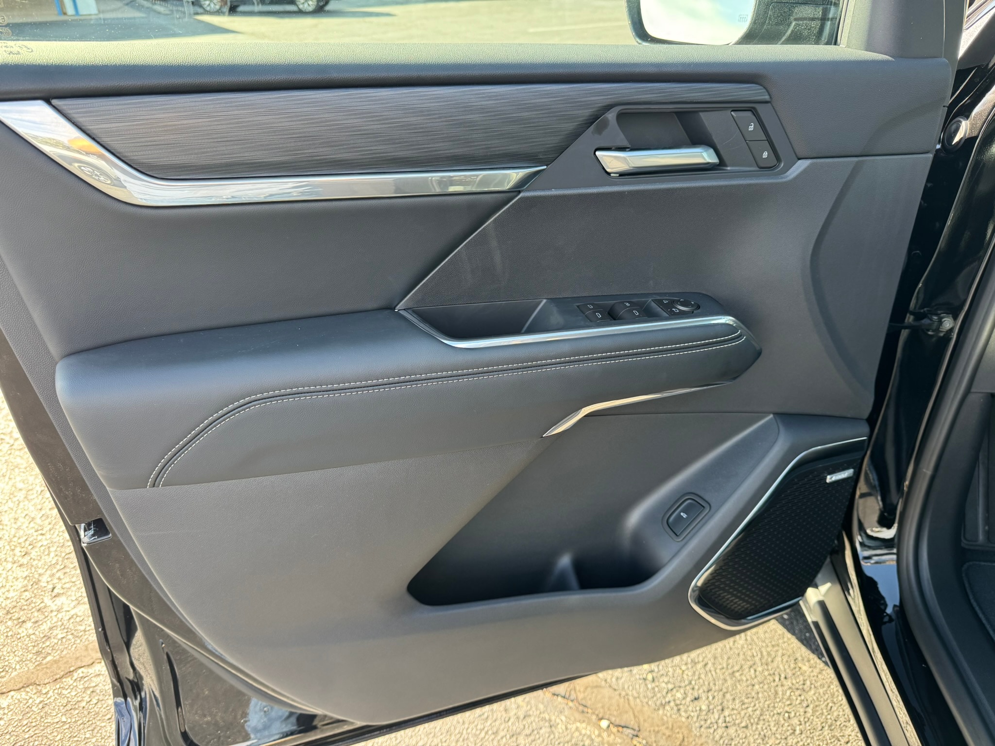 2026 GMC Acadia Elevation - Photo 11