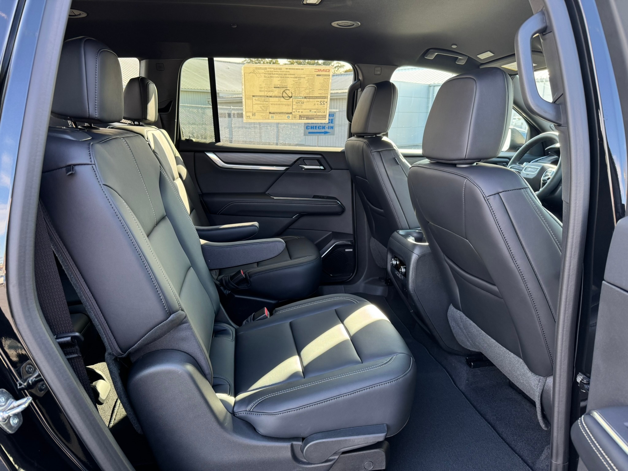 2026 GMC Acadia Elevation - Photo 28