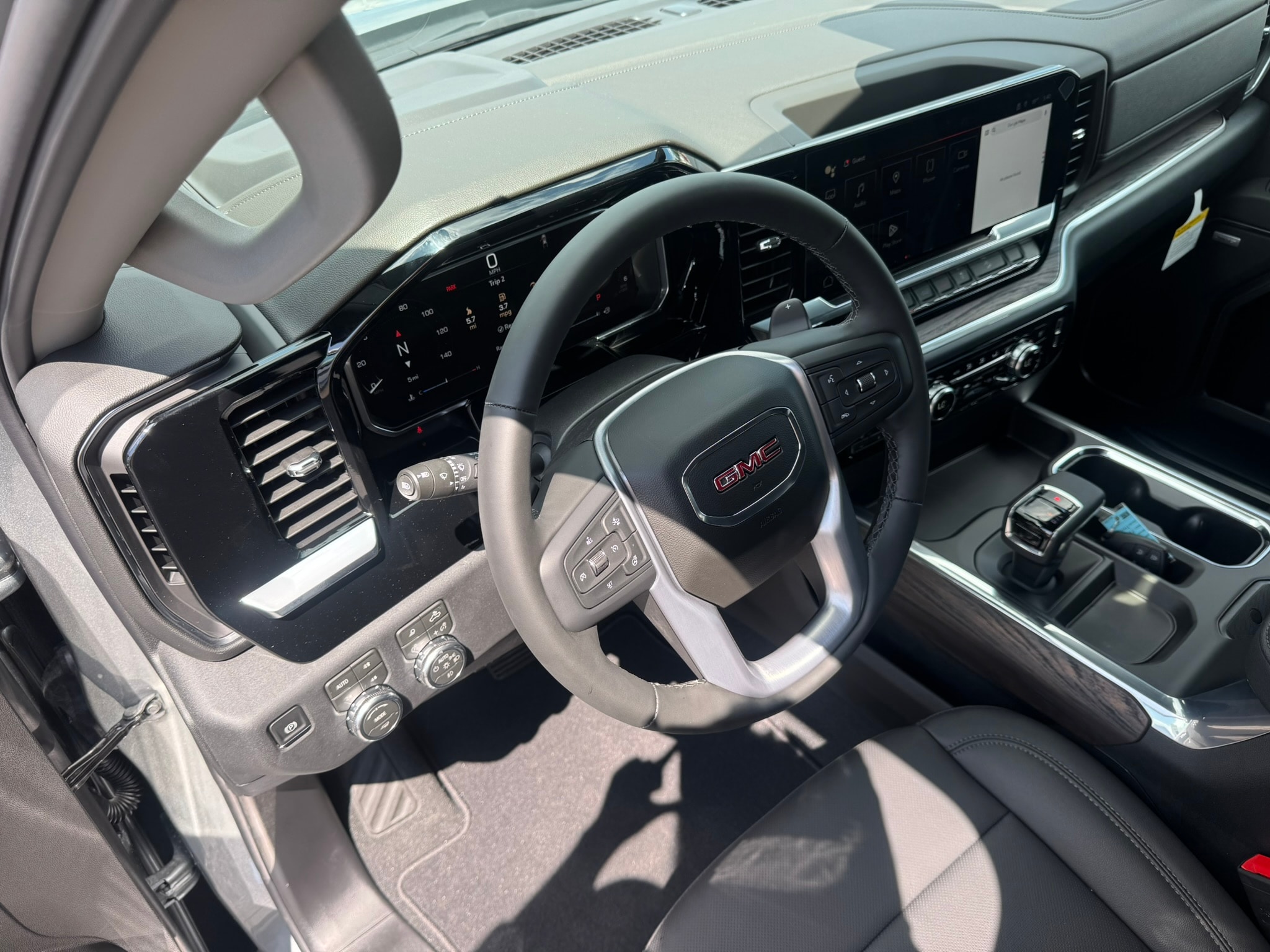 2026 GMC Sierra 1500 SLT - Photo 15
