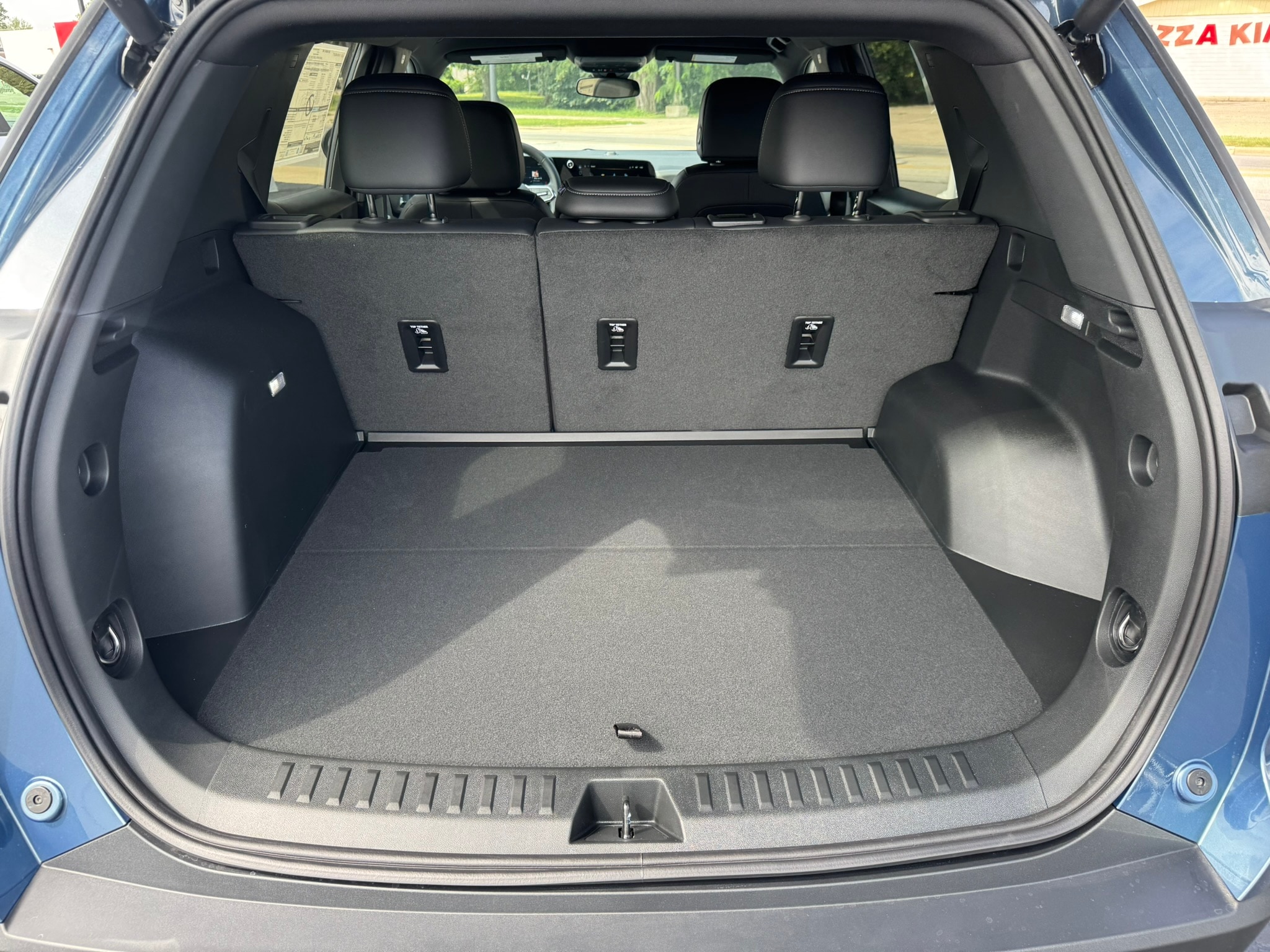 2027 Chevrolet Equinox LT - Photo 22