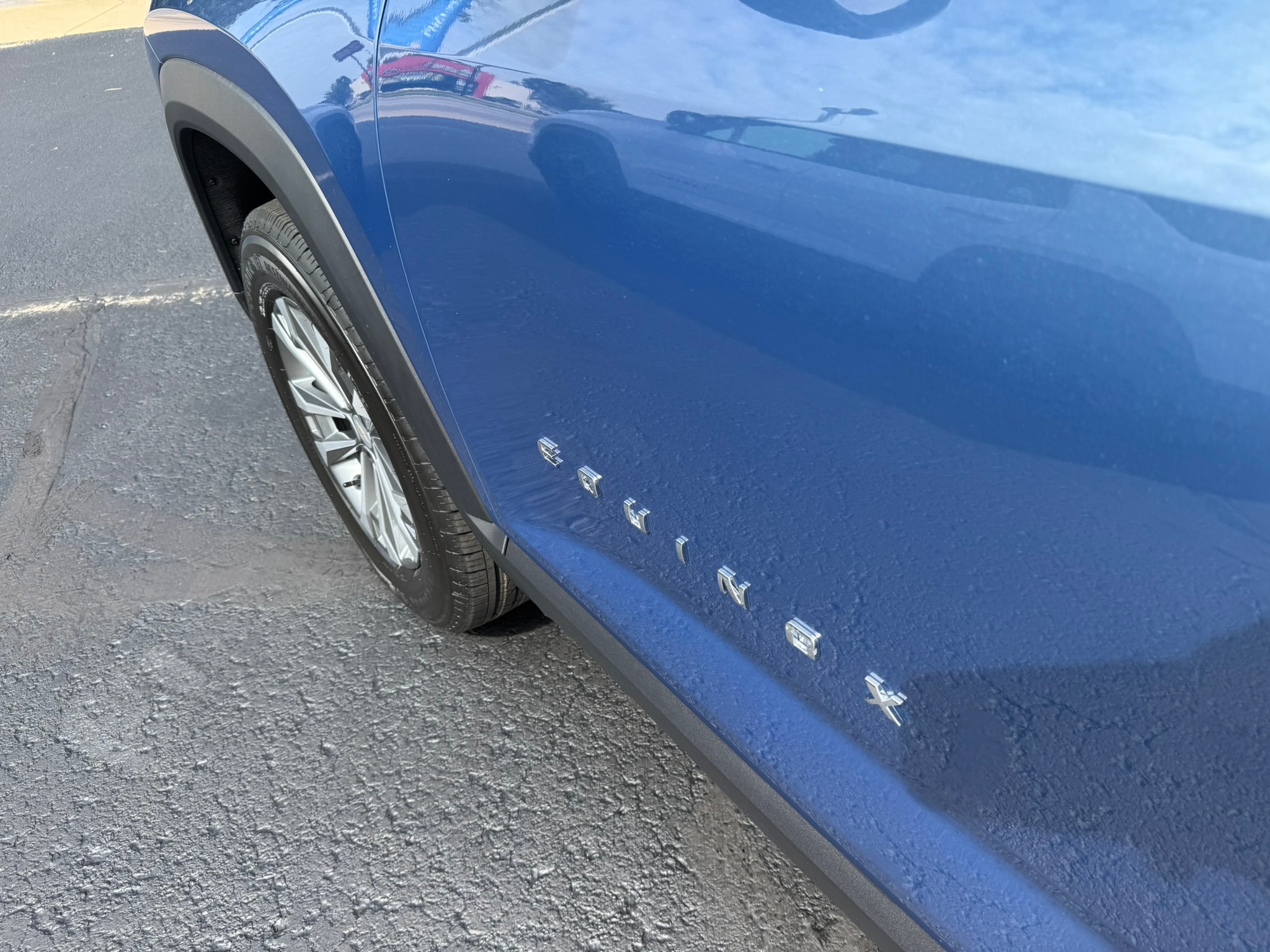 2027 Chevrolet Equinox LT - Photo 8