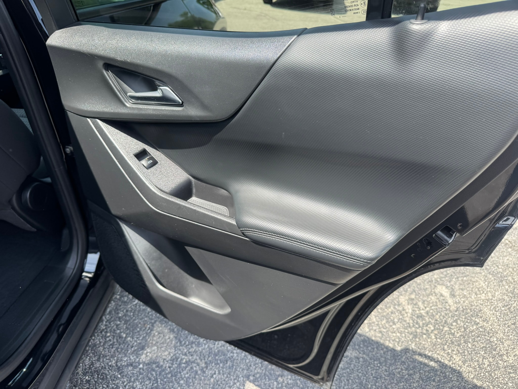 2025 Chevrolet Equinox LT - Photo 21