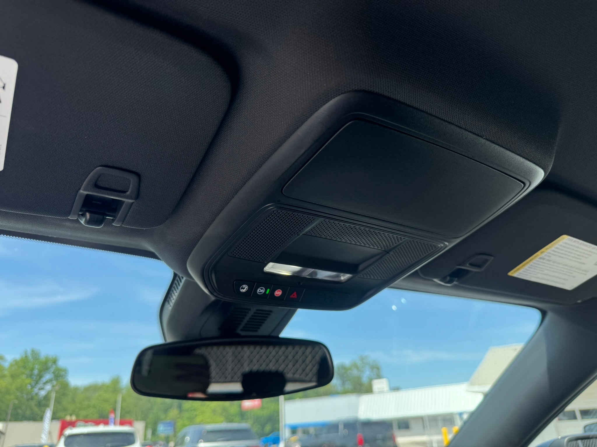 2025 Chevrolet Equinox LT - Photo 14