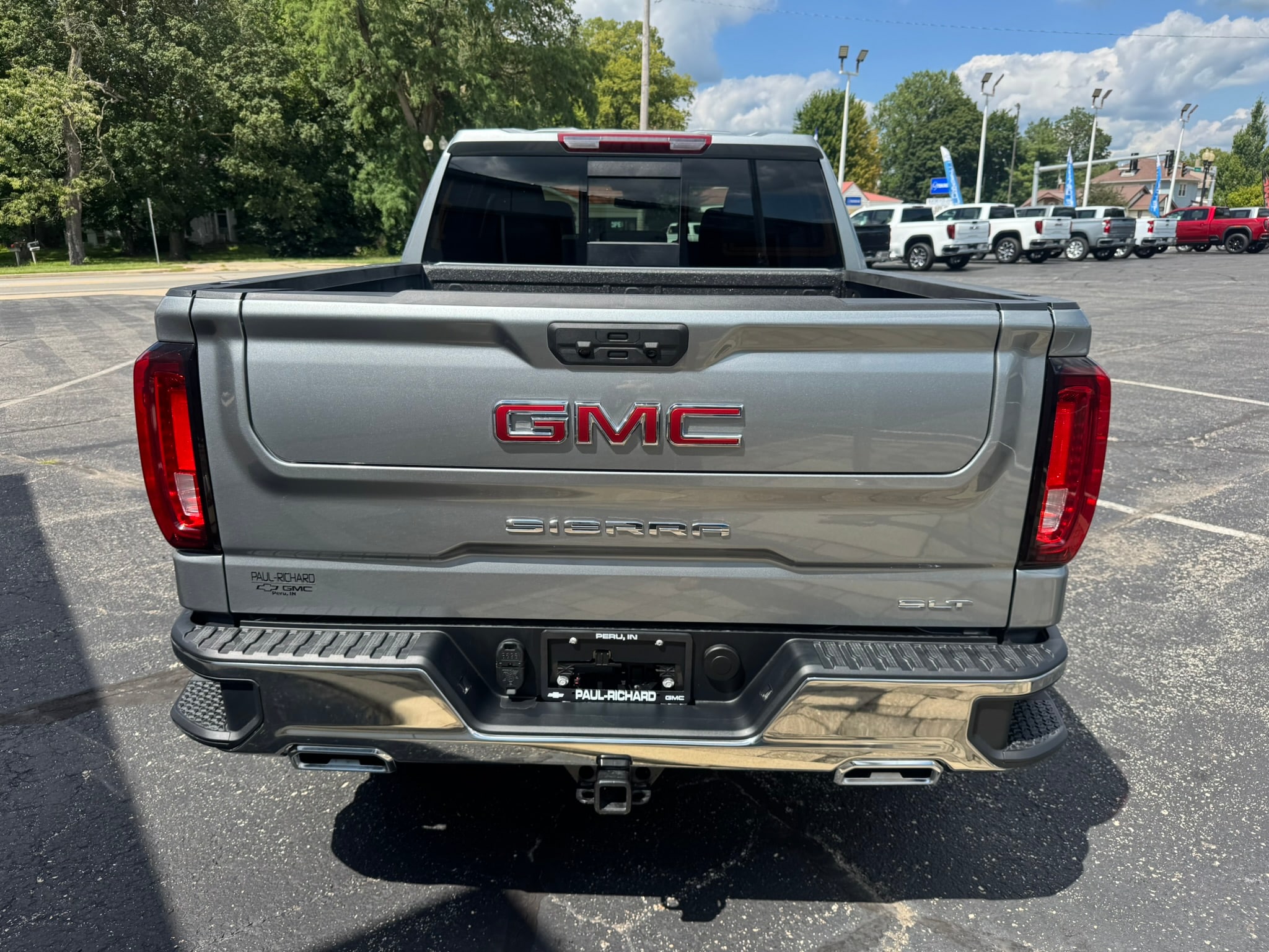 2026 GMC Sierra 1500 SLT - Photo 6